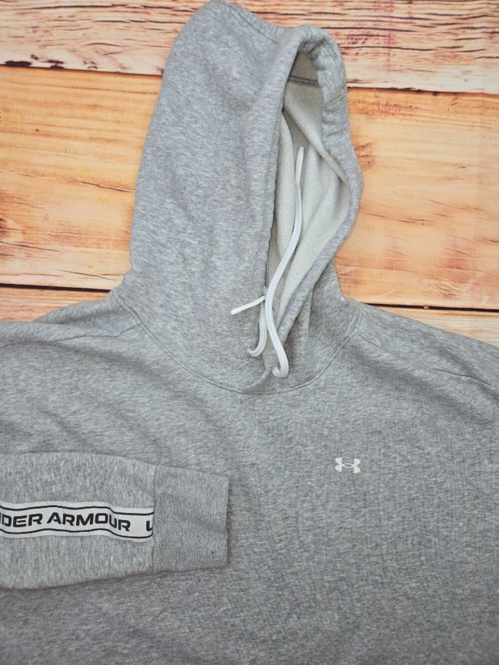 Under Armour Womens XL Gray Loose Fit Hoodie Sweatshirt With Logo Arm Detail
